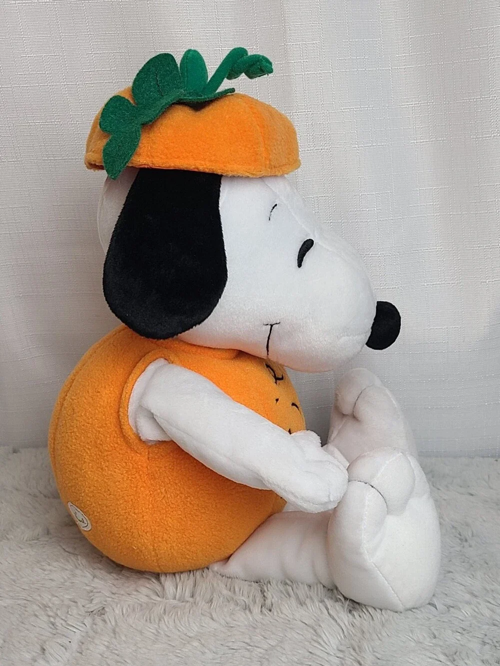 Hallmark Snoopy Pumpkin Plush Halloween Orange Peanuts 15